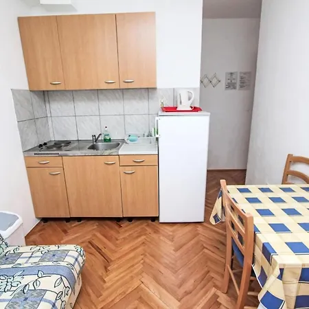 Daire Ap Lora 3 By Interhome *